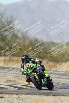 media/Dec-01-2025-Moto Forza (Mon) [[2daa91e15f]]/2-Intermediate Group/Session 3 (Turn 3)/